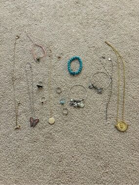 Jewelry lotttttttttt